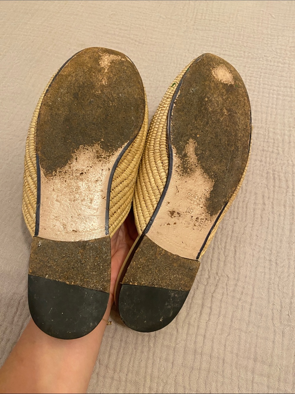 Gucci Beige Raffia Mule Slides with Gold Horsebit. Size 39 - Picture 7 of 12